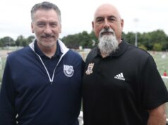 Massapequa Soccer Club recebe convite especial para criar ‘um pipeline de desenvolvimento’ O diretor do Massapequa Soccer Club, Paul Bigilin (à direita), com John Fitzgerald do Wrexham FC em 2025.