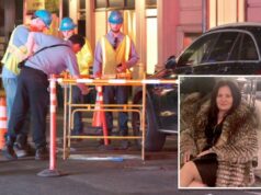 Médico legista analisa a causa dolorosa da morte por queda em um bueiro de Nova York – após a trágica morte da mãe Donike Gocaj Trabalhadores inspecionam o local de um acidente onde uma mulher caiu em um bueiro descoberto ao lado de um SUV Mercedes-Benz preto.