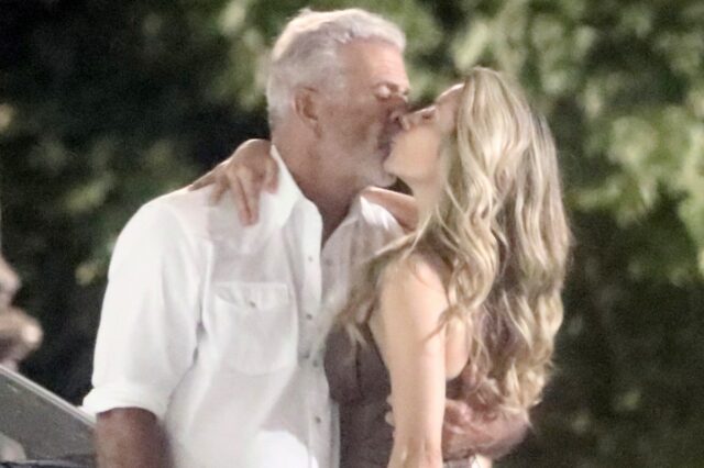 Mel Gibson faz as malas no PDA com a atriz italiana Antonella Salvucci e mais fotos de estrelas
