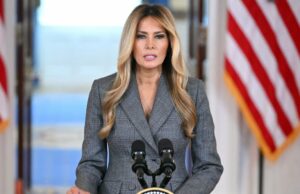 Melania Trump consegue vitória legal quando a juíza rejeita o processo de Epstein de Michael Wolff, citando ‘jogo tático’ O presidente dos EUA, Donald Trump, visita o complexo Ford River Rouge em 13 de janeiro de 2026 em Dearborn, Michigan