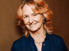 Melissa Leo estrelando o procedimento serial killer ‘The Mannequin’, do cineasta de ‘Animais Perigosos’ Sean Byrne Melissa Leo estrelando o procedimento serial killer 'The Mannequin', do cineasta de 'Animais Perigosos' Sean Byrne