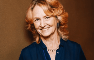 Melissa Leo estrelando o procedimento serial killer ‘The Mannequin’, do cineasta de ‘Animais Perigosos’ Sean Byrne Melissa Leo estrelando o procedimento serial killer 'The Mannequin', do cineasta de 'Animais Perigosos' Sean Byrne