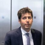 Memes no celular dele! O depoimento de Sam Altman no julgamento dá uma guinada