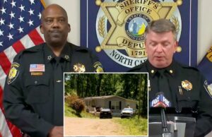 Menina de 16 anos da Carolina do Norte acusada de horrível triplo assassinato de sua família – presa com um homem de 28 anos Menina de 16 anos da Carolina do Norte acusada de horrível triplo assassinato de sua família – presa com um homem de 28 anos