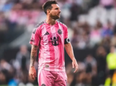 Messi sofre lesão no tendão antes do campo de treinamento da Argentina para a Copa do Mundo Messi sofre lesão no tendão antes do campo de treinamento da Argentina para a Copa do Mundo