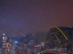 Meteoro ilumina o céu de Sydney, visto em Canberra e em NSW Meteoro ilumina o céu de Sydney, visto em Canberra e em NSW