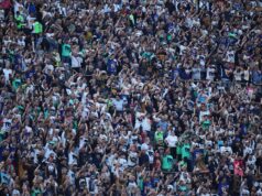 México lança campanha na Copa do Mundo para acabar com cantos homofóbicos — A menos de um mês do início da Copa do Mundo de 2026, a Federação Mexicana de Futebol anunciou nesta quinta-feira uma nova campanha publicitária que busca impedir que seus torcedores utilizem um canto considerado homofóbico durante o torneio.