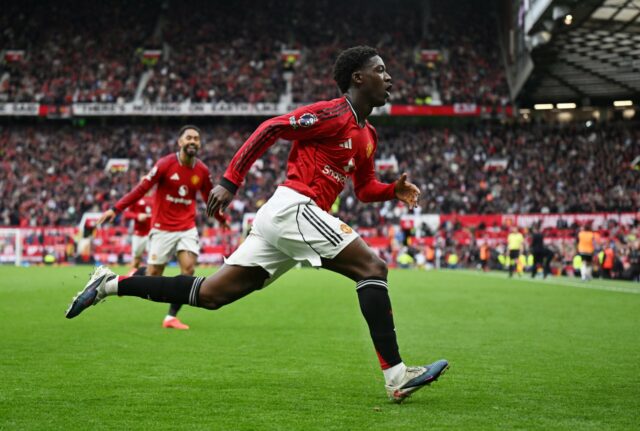 Micah Richards avalia o desempenho 'resiliente' de Kobbie Mainoo no Man Utd em uma escala de 10 pontos contra o Liverpool
