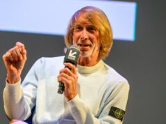 Michael Bay dirigirá filme da Operação Epic Fury Rescue sobre dois pilotos recuperados do Irã Michael Bay dirigirá filme da Operação Epic Fury Rescue sobre dois pilotos recuperados do Irã