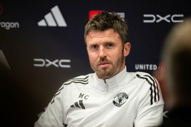 Michael Carrick afirma que 'todos os jogadores' do time do Man Utd compartilham a mesma qualidade importante desde que assumiu o comando
