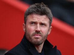 Michael Carrick apoiado por Rio Ferdinand para responder à maior ‘pergunta’ de todas do Man Utd na gestão permanente Michael Carrick apoiado por Rio Ferdinand para responder à maior 'pergunta' de todas do Man Utd na gestão permanente