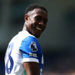 Michael Carrick 'encantado' por Danny Welbeck, apesar do recorde contra o Man Utd