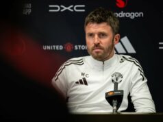 Michael Carrick não se incomoda com possíveis discussões com outros candidatos a treinador principal para o cargo no Man Utd Michael Carrick não se incomoda com possíveis discussões com outros candidatos a treinador principal para o cargo no Man Utd