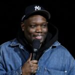 Michael Che retirou-se de Kevin Hart Roast antes de criticar escritores brancos por piadas sobre 'escravidão, crimes sexuais, calúnias' (EXCLUSIVO)
