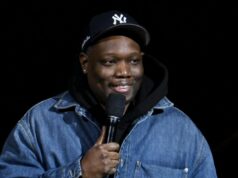 Michael Che retirou-se de Kevin Hart Roast antes de criticar escritores brancos por piadas sobre ‘escravidão, crimes sexuais, calúnias’ (EXCLUSIVO) Michael Che retirou-se de Kevin Hart Roast antes de criticar escritores brancos por piadas sobre 'escravidão, crimes sexuais, calúnias' (EXCLUSIVO)