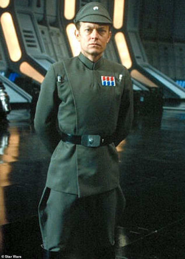 Michael Pennington, ator de Star Wars: O Retorno de Jedi, O ator britânico Michael Pennington como Moff Jerjerrod, o oficial militar responsável por supervisionar a construção da segunda Estrela da Morte, em O Retorno dos Jedi, de George Lucas