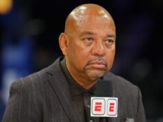Michael Wilbon bate na expansão dos playoffs do futebol universitário e chama isso de ‘ganhar dinheiro’ Michael Wilbon of ESPN