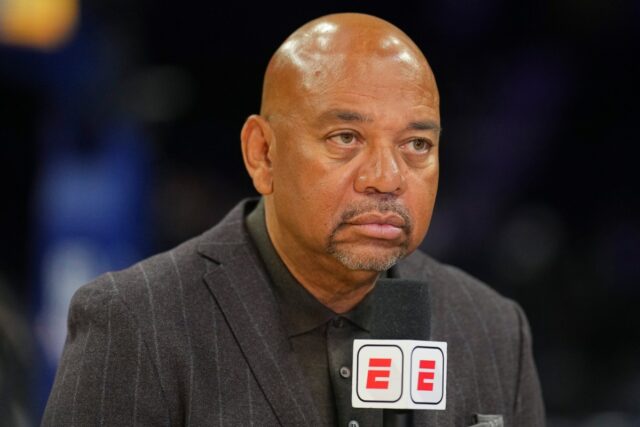 Michael Wilbon bate na expansão dos playoffs do futebol universitário Michael Wilbon of ESPN
