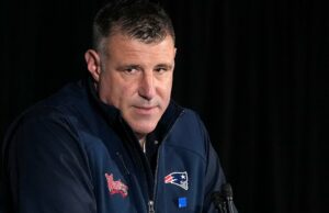 Mike Vrabel, do Patriots, sugere mais tempo longe em meio ao escândalo de Dianna Russini Mike Vrabel, do Patriots, sugere mais tempo longe em meio ao escândalo de Dianna Russini