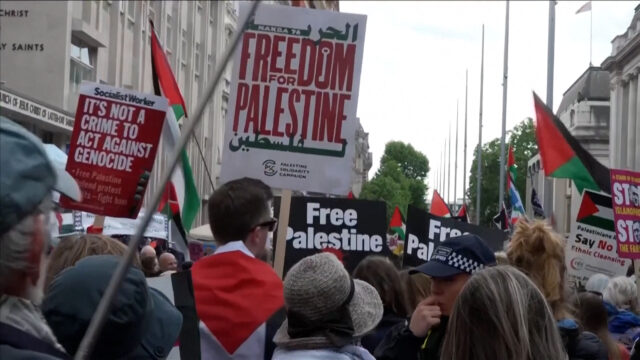 Milhares marcham no centro de Londres para marcar o 78º Milhares marcham no centro de Londres para marcar o 78º aniversário da Nakba