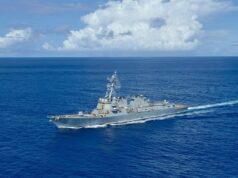 Militares dos EUA rejeitam alegações de que Irã atingiu navio da Marinha dos EUA Militares dos EUA rejeitam alegações de que Irã atingiu navio da Marinha dos EUA