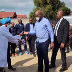 Ministro da Saúde da RDC visita foco de surto de Ébola