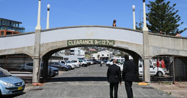 Minns admite que ‘gigante falha de inteligência’ levou ao ataque Chris Minns admitiu que houve falhas no compartilhamento de informações cruciais antes do tiroteio em Bondi.