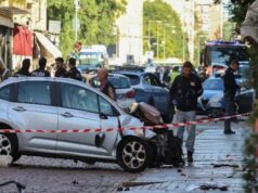 Mobil Tabrak Kerumunan di Italia, 8 Luka-luka Empat Kritis Mobil Tabrak Kerumunan di Italia, 8 Luka-luka Empat Kritis