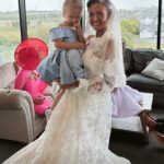Molly-Mae Hague emocionou-se com a 'linda' Venezuela Fury ao compartilhar fotos adoráveis ​​​​da noiva com Bambi no Instagram na noite de sábado