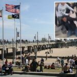 Momento aterrorizante, enorme multidão de jovens andando de bicicleta elétrica agride o marido em Huntington Beach