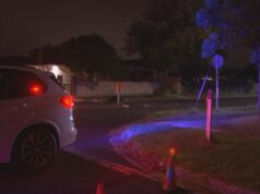 Mulher luta pela vida após atropelamento e fuga em Melbourne Mulher luta pela vida após atropelamento e fuga em Melbourne