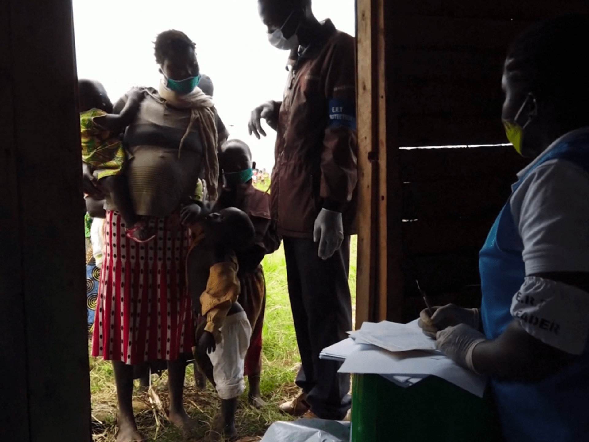 Mulheres sofrem o impacto do surto de Ébola na RDC