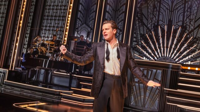 Musical de Bobby Darin da Broadway, ‘Just In Time’, recupera investimento de US$ 12,5 milhões
