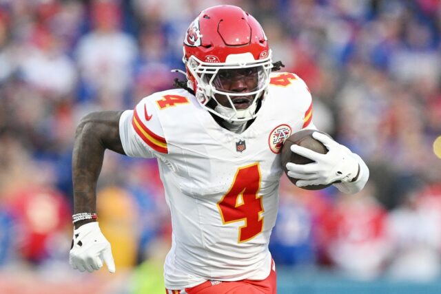 NFL Insider: Chiefs poderiam negociar por All-Pro WR em meio Kansas City Chiefs WR Rashee Rice