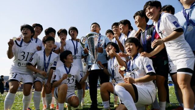 Naegohyang, da Coreia do Norte, venceu o Tokyo Verdy e Naegohyang, da Coreia do Norte, venceu o Tokyo Verdy e conquistou o título feminino asiático