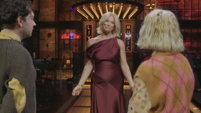 Não interrompa o aquecimento vocal de Hannah Waddingham no SNL UK
