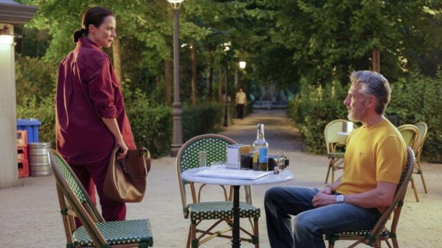 'Natal Amargo', de Pedro Almodóvar, é aplaudido de pé por 6,5 minutos em Cannes
