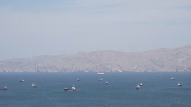 Navio cargueiro atacado no Estreito de Ormuz
