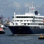 Navio de cruzeiro atingido por hantavírus atraca na Holanda
