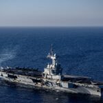 Navio de guerra francês avança em direção a Ormuz para possível missão defensiva