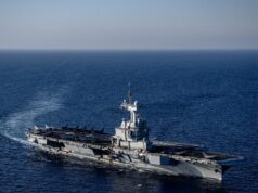 Navio de guerra francês avança em direção a Ormuz para possível missão defensiva Navio de guerra francês avança em direção a Ormuz para possível missão defensiva