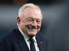 Negociação comercial noturna dos Cowboys e Eagles capturada em vídeo pela ESPN Jerry Jones, Dallas Cowboys