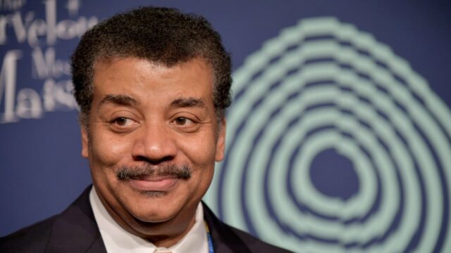 Neil deGrasse Tyson exige que o governo 'traga o alienígena' Jogar