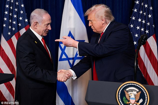 Netanyahu 'fora de si de raiva' após telefonema furioso com Trump afirmou que Netanyahu ‘fará tudo o que eu quiser que ele faça’ no Irão, embora tenha acrescentado que eles tinham um bom relacionamento