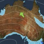 Uma frente varrendo SE AUS deve trazer uma mistura invernal de chuvas tempestuosas, ventos fortes a prejudiciais, neve alta e um dia frio. Algumas rajadas de neve podem até atingir as Montanhas Azuis. Ar instável e ventos terrestres podem provocar chuvas sobre NE NSW e E Qld, sul de WA e SA.