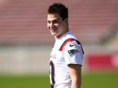 New England Patriots QB Drake Maye parece surpreso em nova foto fora de temporada A esposa de Drake Mayes, Ann, reflete sobre as bênçãos após a controvérsia da linguagem corporal