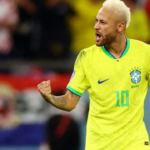 Neymar é incluído na lista de 26 convocados do Brasil para a Copa do Mundo da FIFA
