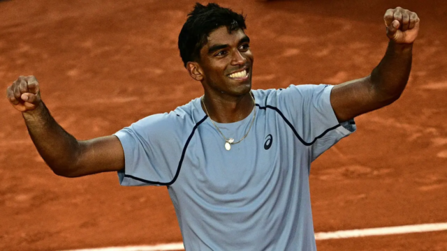 Nishesh Basavareddy, de origem indiana, surpreende Taylor Fritz em uma reviravolta no Aberto da França
