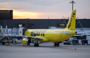 Nós aceitamos: um TikToker faz promessas de comprar a Spirit Airlines após seu colapso abrupto no fim de semana Nós aceitamos: um TikToker faz promessas de comprar a Spirit Airlines após seu colapso abrupto no fim de semana