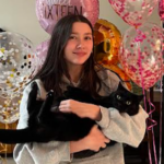 Quando o gato de Sarah desapareceu e ela recebeu uma mensagem de alguém pedindo para vê-la, ela ficou esperançosa.